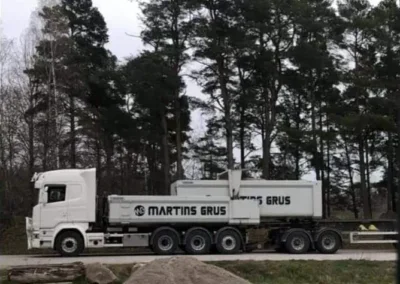 Referensarbete – Scania tippbil i arbete